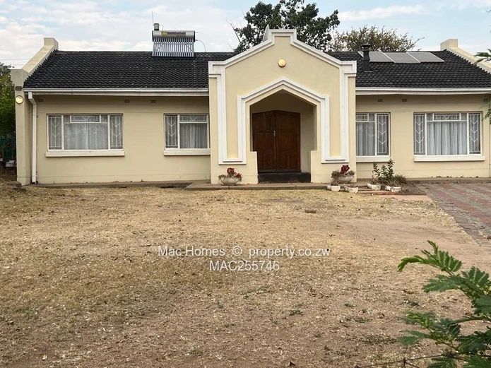3-Bedroom Villa For Sale – Coronation Avenue
