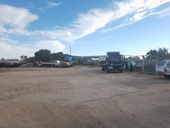 Commercial & Industrial Land