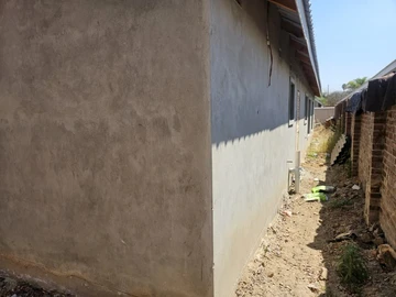 4 Bedroom Garden Flat