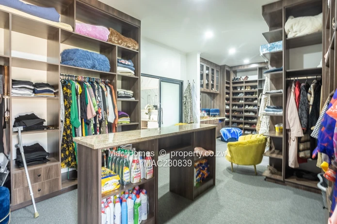 Gletwin's Finest- Come see it for yourself (Sole Mandate)