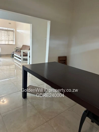 Garden flat for Sale