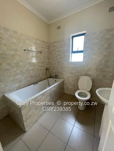 Beautiful & Modern 2-Bedroom Home to Let – Bluffhill