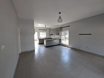 3 Bedroom Garden Flat