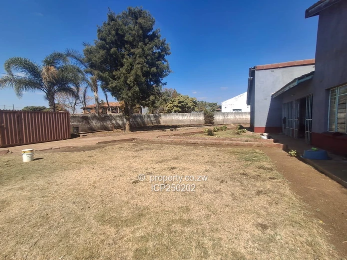Knowe Norton 5-Bed Home on 2200m² 