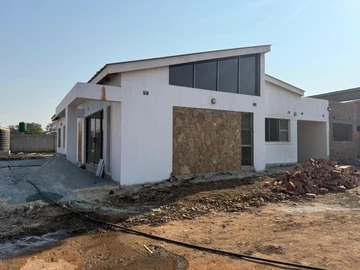 4 Bedroom Garden Flat