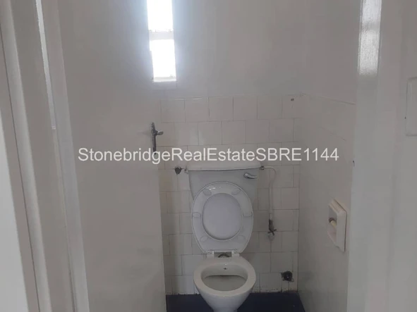 3 Bedroom Flat & Apartment