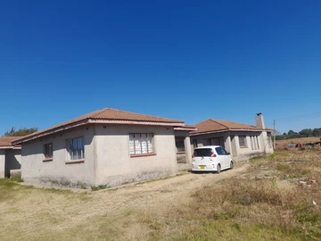 5 Bedroom House