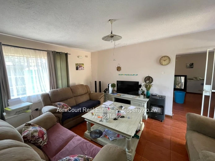 Well-Kept Townhouse Flat in Mt Pleasant