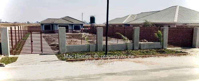 Modern 3-Bed (Main Ensuite) Cottage  100sqm house on 1000sqm land