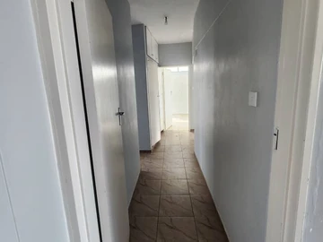 3 Bedroom Flat & Apartment