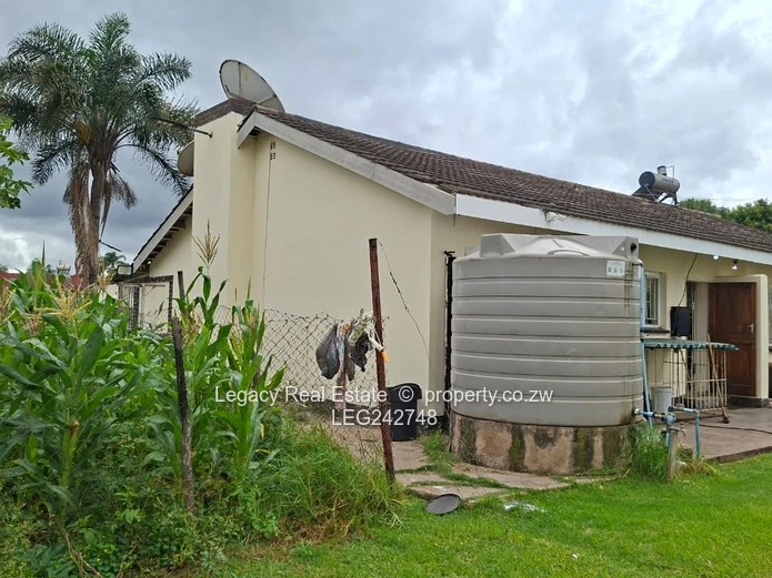 Well-Maintained 3 Bedroom Home on 998sqm Stand