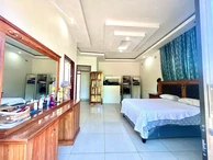 Along Suffolk Road, Avondale Magnificent Double Storey Forsale 