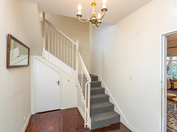 4 Bedroom Garden Flat
