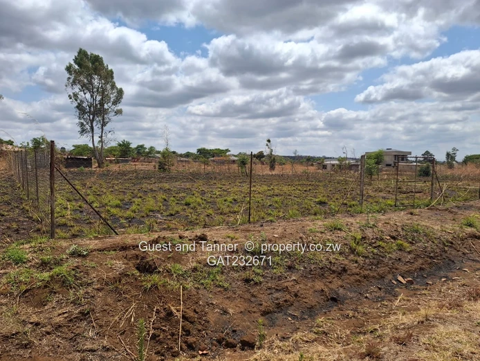 1,000m² Stand for Sale in Crowhill