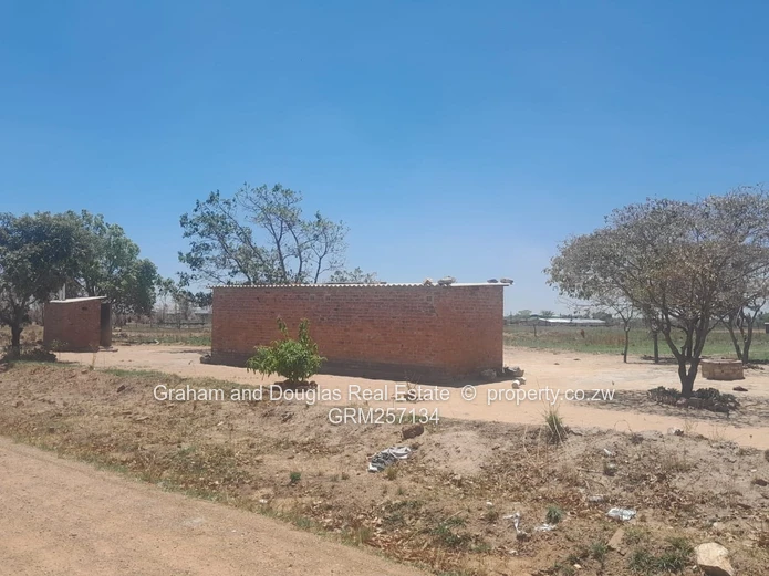 Agro-Residential Plots Available In Norton.