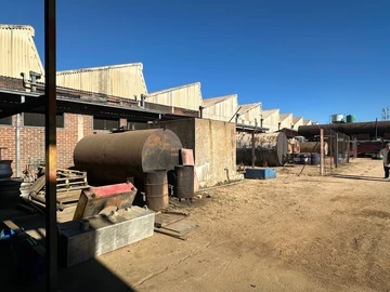 Warehouse & Factory