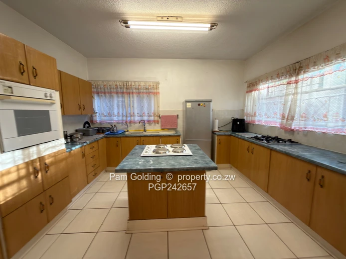 Suburbs townhouse for sale