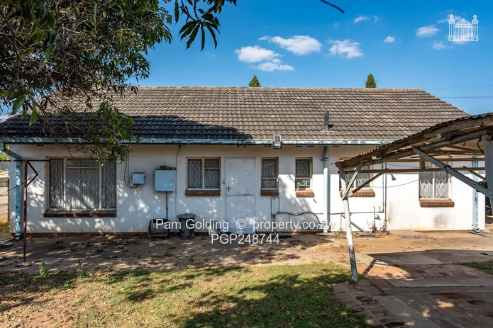 Charming Family Home Cranborne