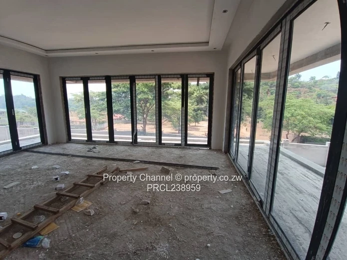 Elegant Family Home with Architectural Flair — Gletwin Estate