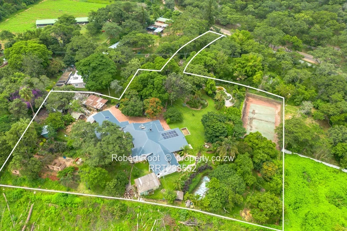 Tranquil Garden Living - 10,430 Sqm In Umwinsidale