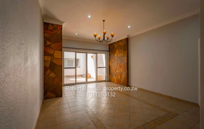 4 bed family home in Glen Lorne
