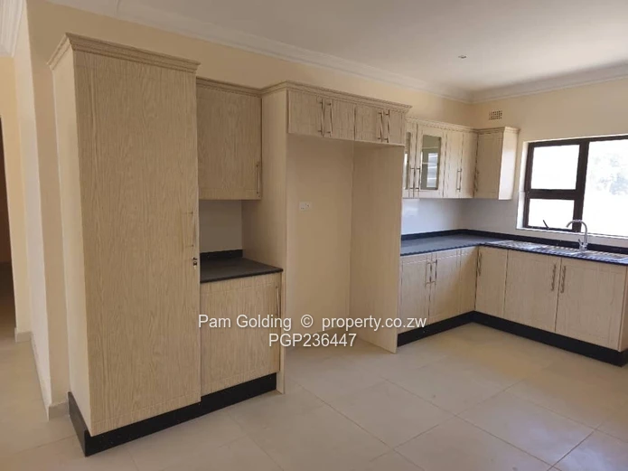 3 Bedroom Cluster For Rent In Manresa