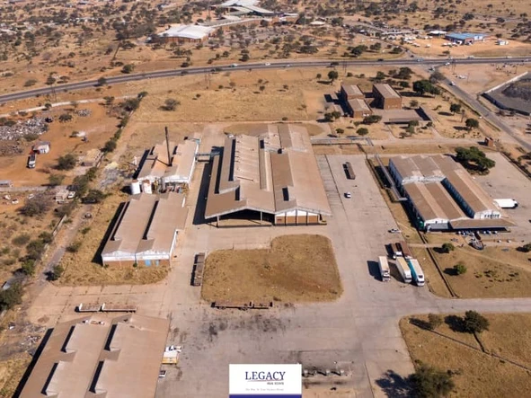 Massive investment in a mature in the heart of sought-after industrial area 