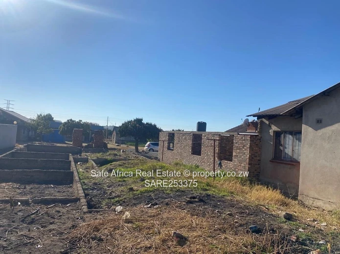 Glen- View Area 8- Makomva Shopping Centre Residential Stand For Sale