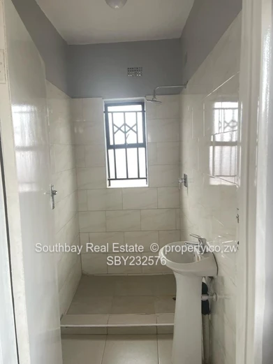 Southview Park house to let