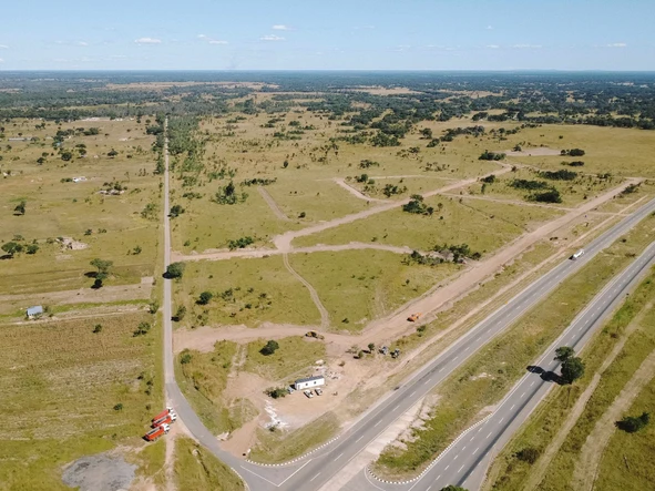 Commercial & Industrial Land