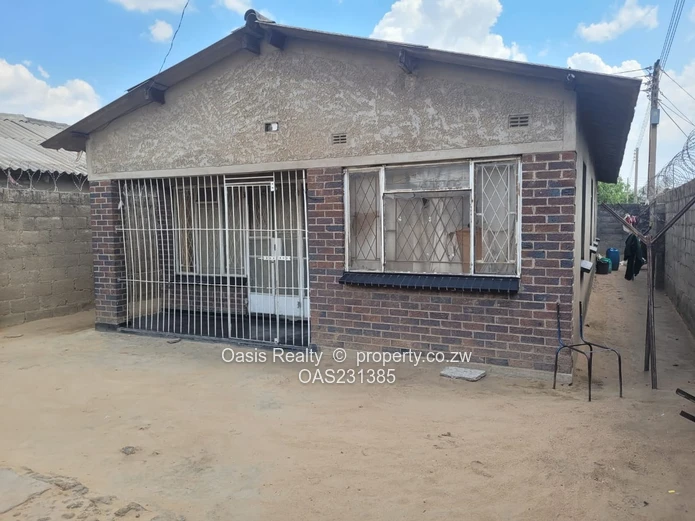 House for Sale – Chitungwiza Unit N
