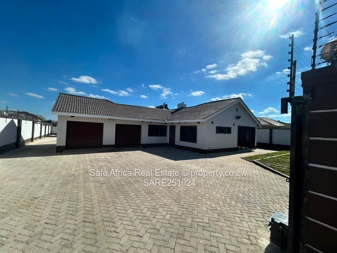 4 BEDROOM HOUSE TO LET | ZIMRE PARK, NEAR MUTARE ROAD - $700pm