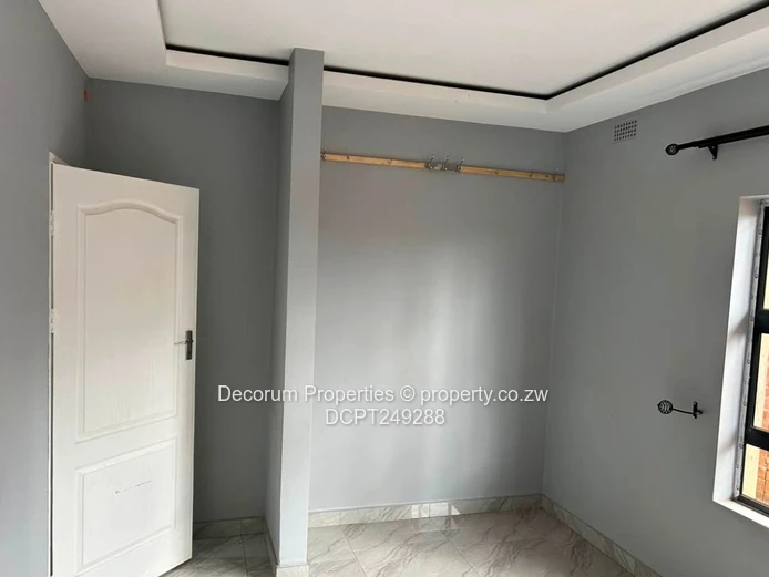 ?? *Rainham House for Sale – US$70,000*