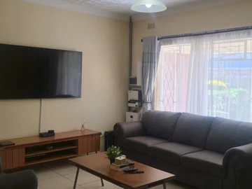 2 Bedroom Garden Flat