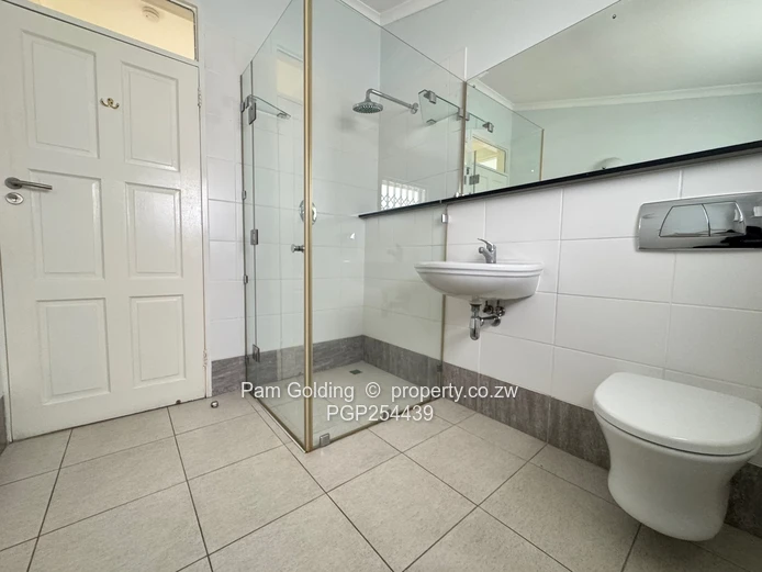Newlands – Spacious 3 Bedroom Townhouse In Exclusive Complex
