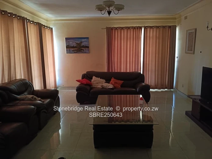 3 Bedroom House n Northend For Rental