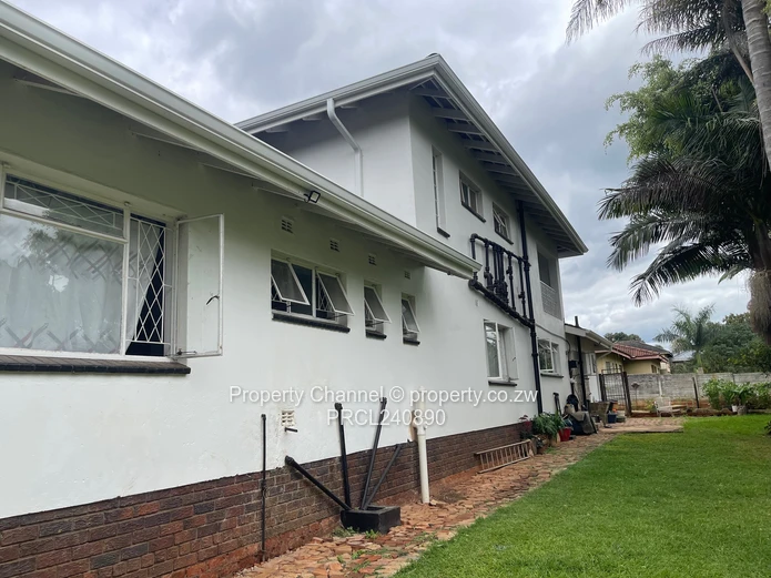 6 bedroomed double storey house in Chisipite 