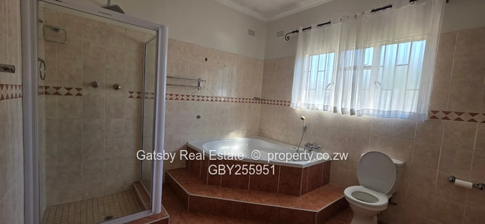 Seven bedroomed house to let