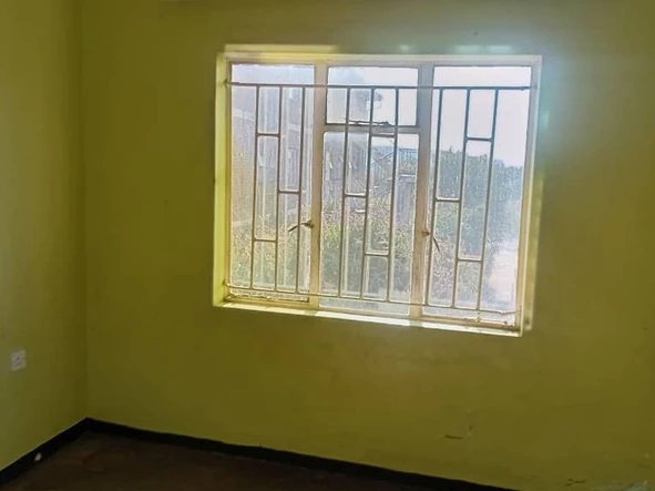 3 Bedroom Flat & Apartment