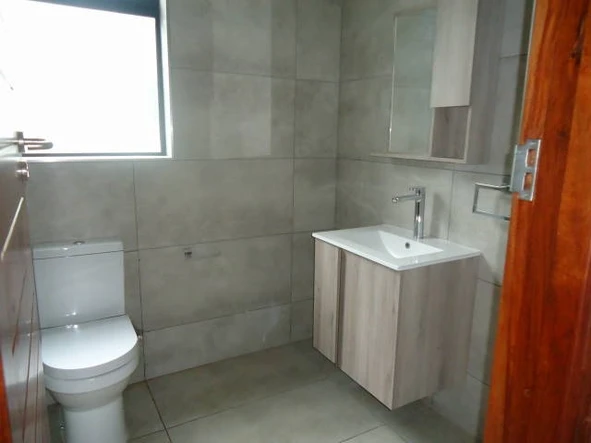 3 Bedroom Garden Flat