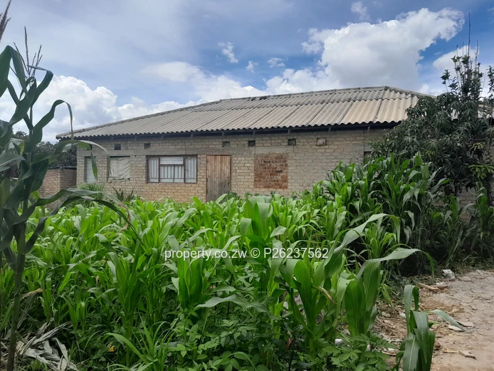 An incomplete 7 roomed house for sale in Southlea park 