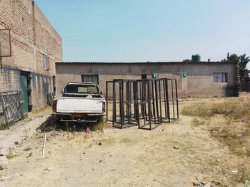 6 Unit Office