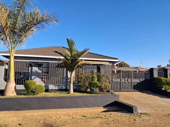 4 Bedroom House For Sale In Madokero Estates