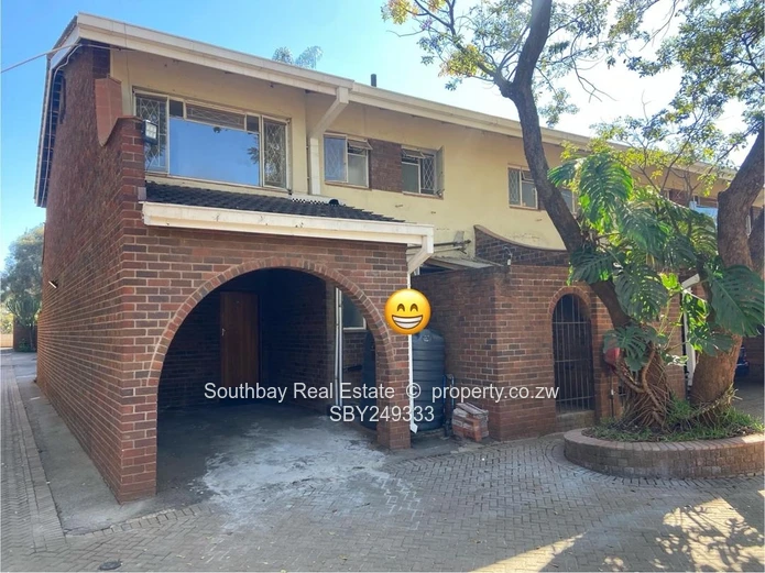 3 bed duplex flat to let in Avenues (Sole Mandate)
