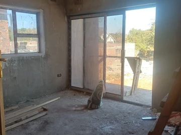 3 Bedroom Flat & Apartment