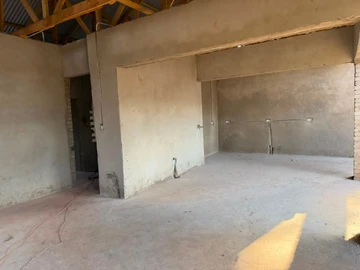 3 Bedroom Flat & Apartment