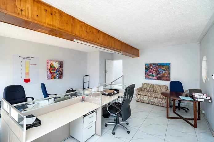 Magnificent Office Space in Prime Area