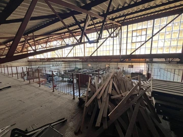 Warehouse & Factory