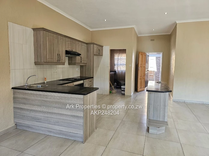 Newlands Cluster House For Rent