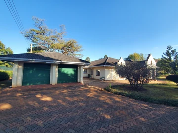 5 Bedroom House